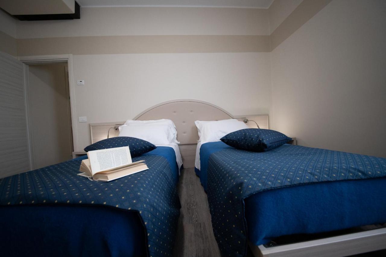Hotel Home Hotel 3*