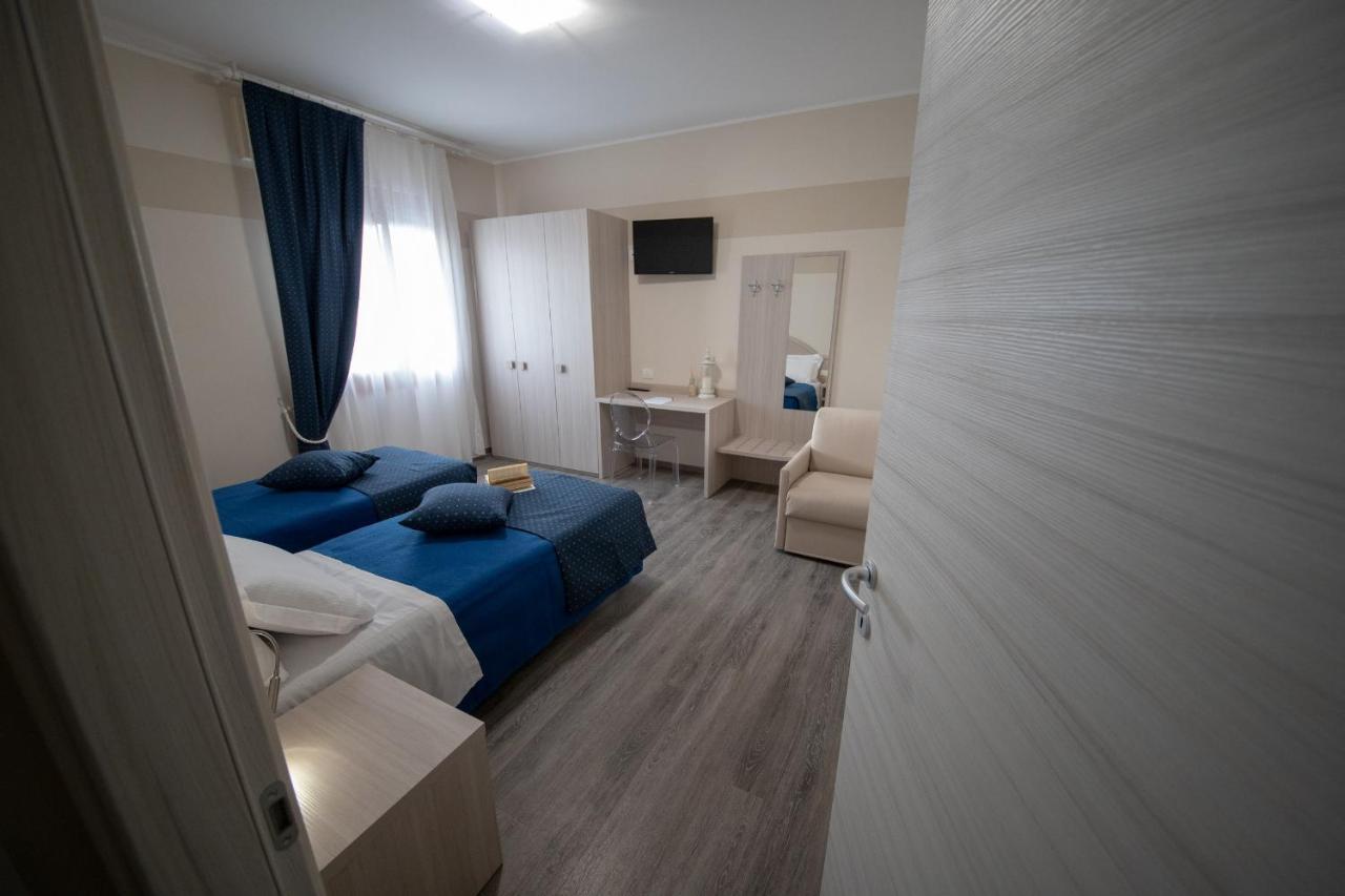 Hotel Home Hotel