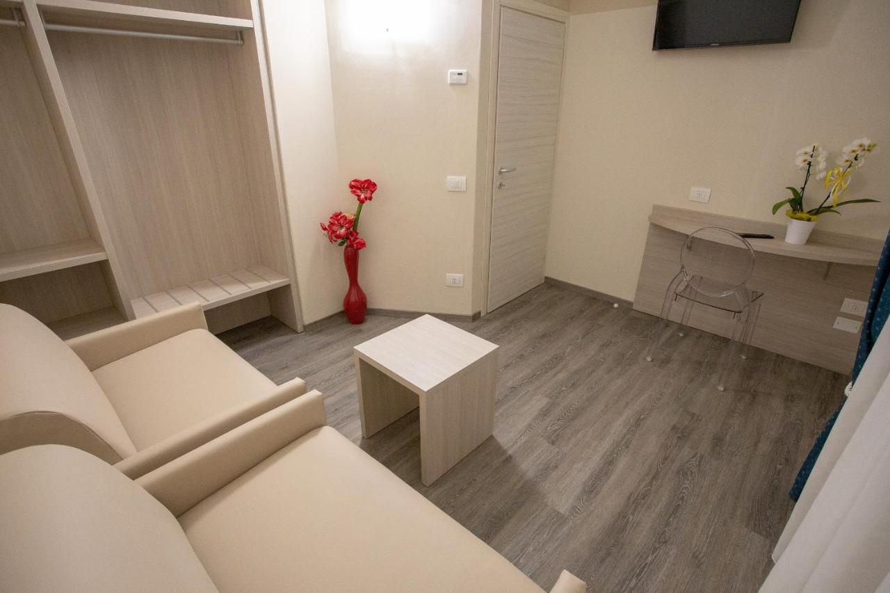 Home Hotel Hotel 3*